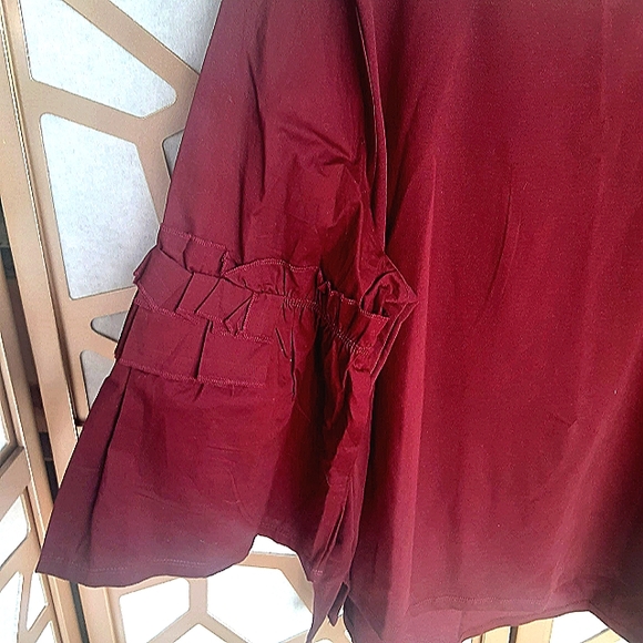 NWT FALLS CREEK Merlot Ruffle Bell Sleeve Top - Picture 2 of 8